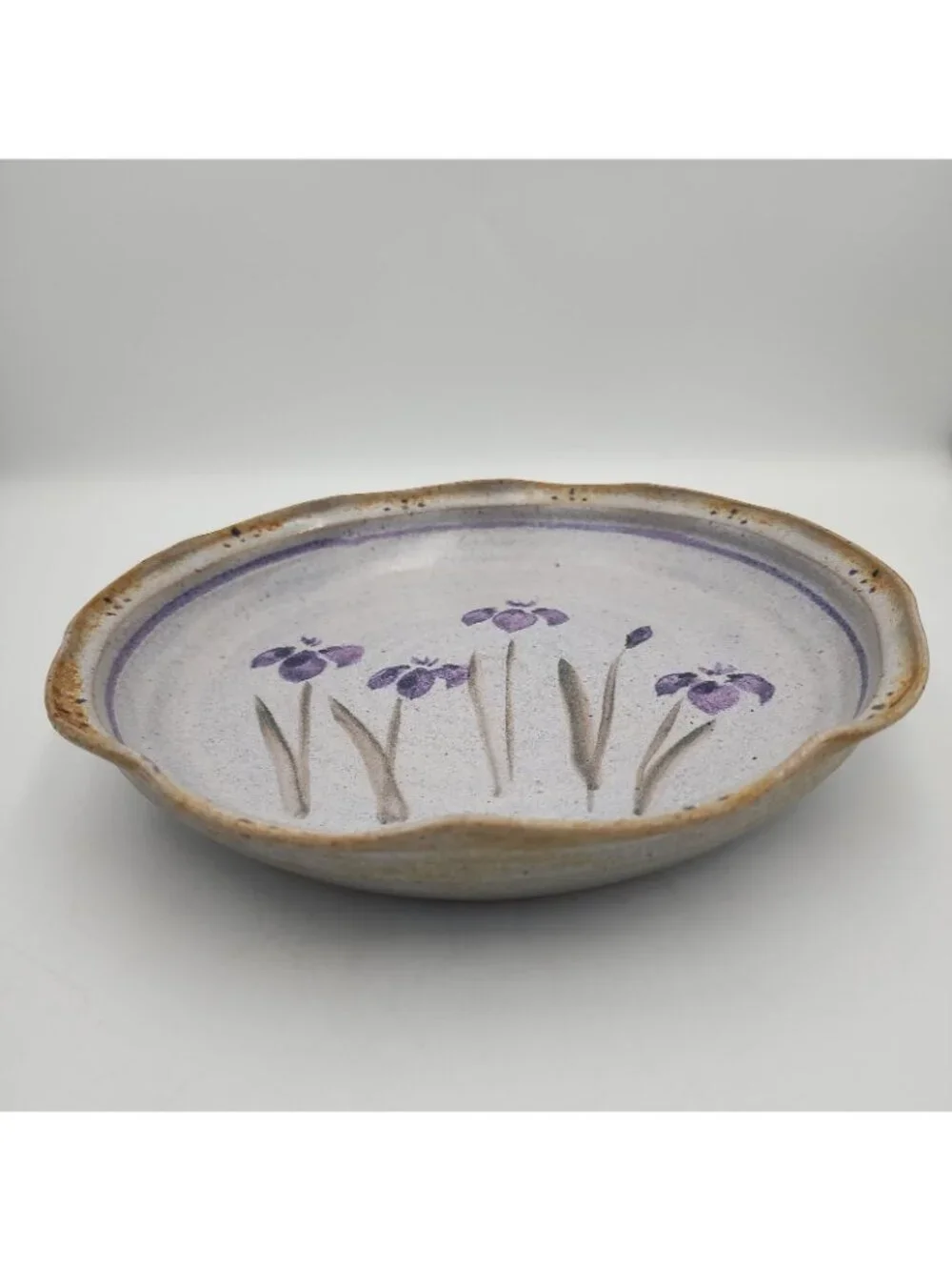 BOHO Vintage Floral Stoneware Art Studio Pottery pie Plate Baking Signed Lilac